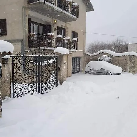 Daniela * Villetta Barrea